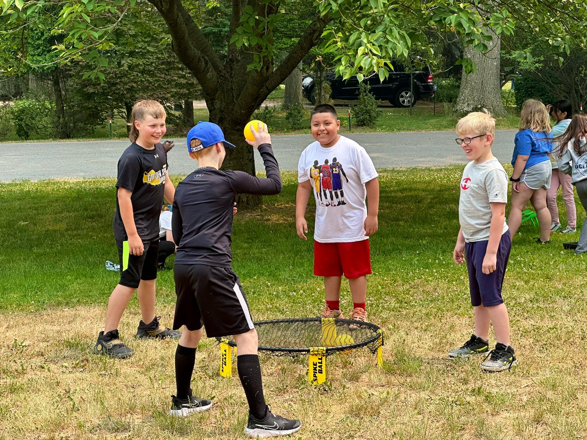 Nothing beats end of year smiles from friendships formed all year long in safe, inclusive, and kind learning environments! Kudos to fourth grade teachers <a href="/MsKellyFHE/">Katelyn Kelly</a> and Mrs. Wilson! <a href="/WestChesterASD/">West Chester Area SD</a>