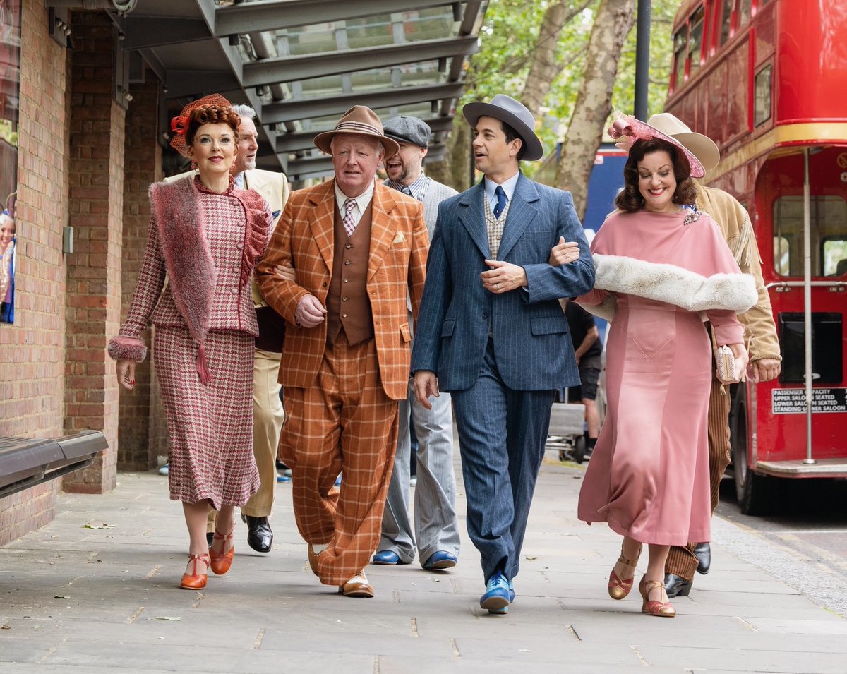 42nd STREET tweet media