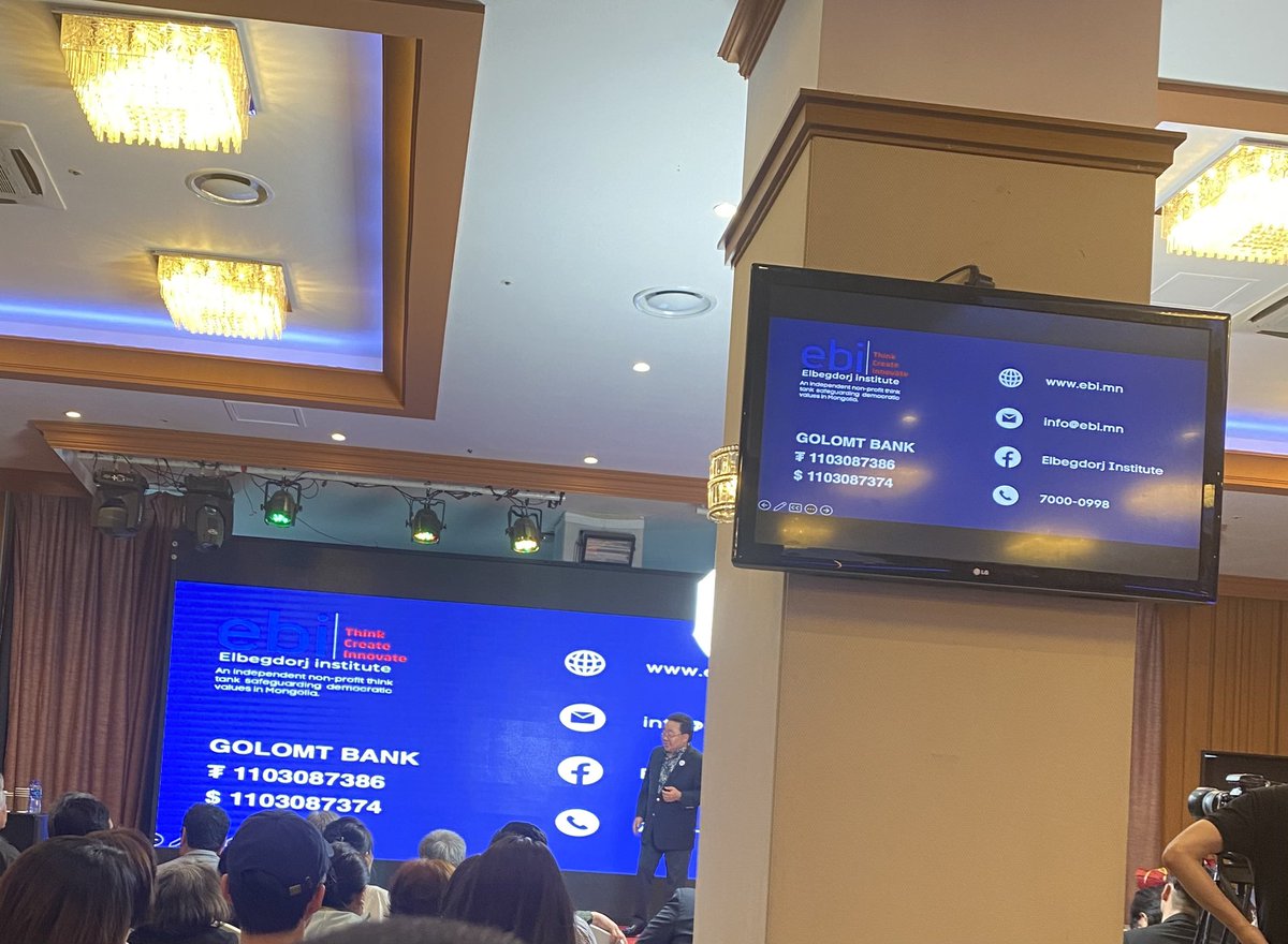 Эби: Би сонгуульд нэр дэвшихгүй!жагсаалтаар ч орохгүй! улс төрлүү орохгүйээээ!!!

Надад Дэлхийд хийх ажил урилга заллага мянга 1000-аараа бна би тэндээс улсдаа туслаад хангалттай амьдарчихнааа!👏👏👏