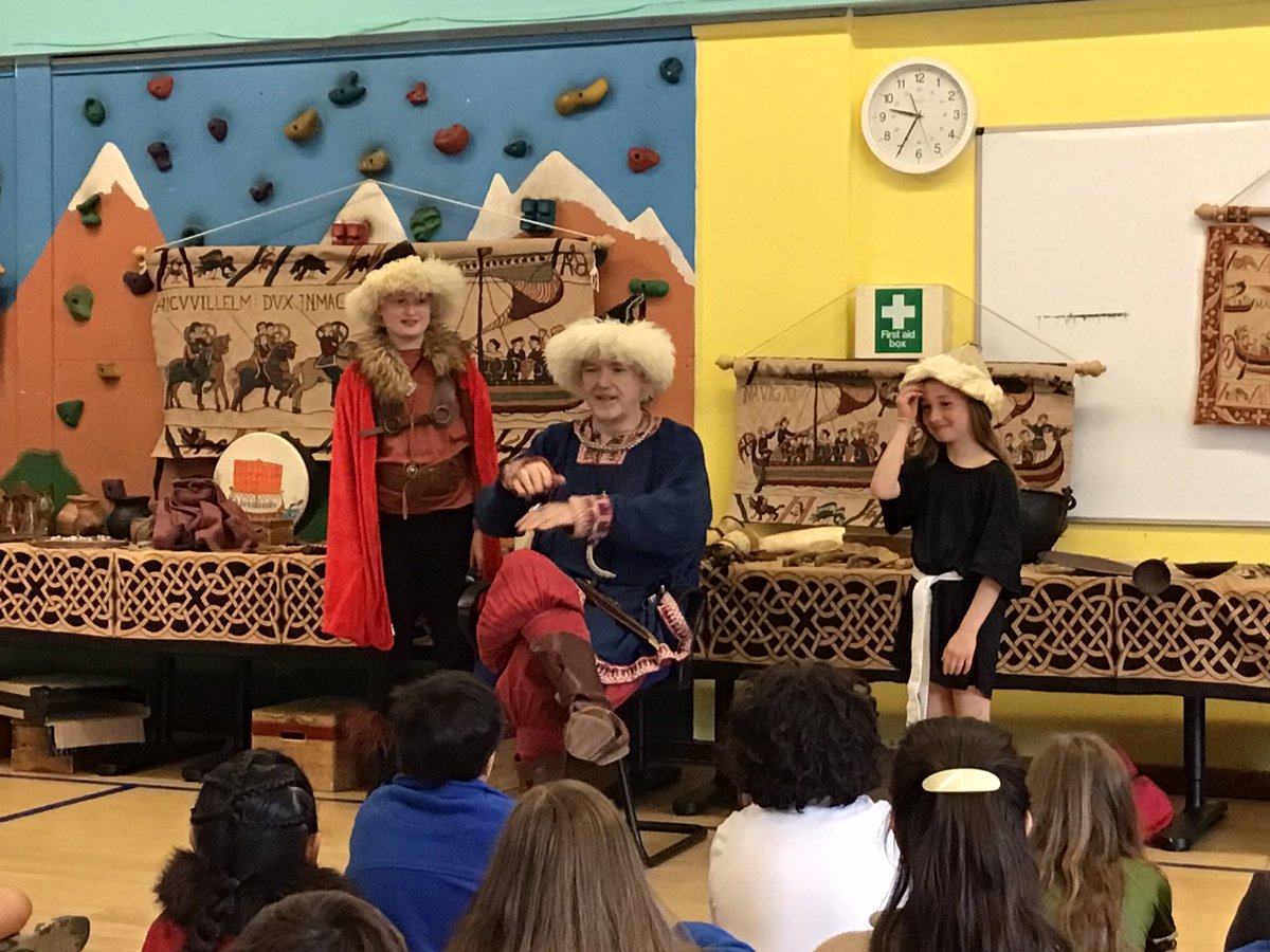 Year 4 and 5 meeting Viking Erik Eriksson. Learning how Viking names were derived and the significance of clothing! <a href="/WroxhamSchool/">The Wroxham School</a> #WroxhamHistory <a href="/MrsLucyWilliams/">Lucy Williams</a>