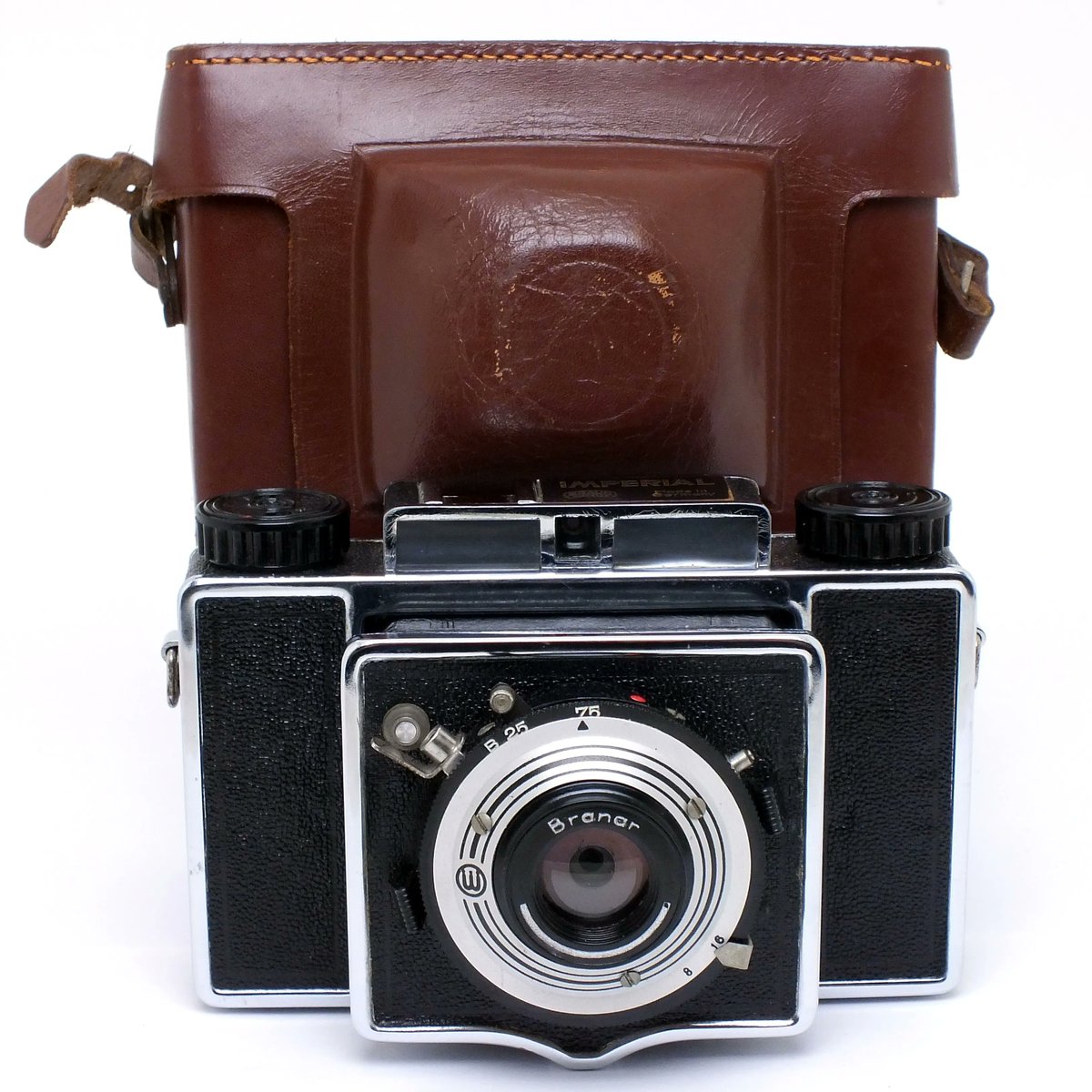 This rare Braun Imperial medium format 6x6 camera is in good condition and now available in our eBay store! ebay.de/itm/3548323445… #camera #photography #analogphotography #vintage #vintagecamera #braun #imperial #viewfinder #mediumformat #cameraboerse #muelheim #ruhrgebiet