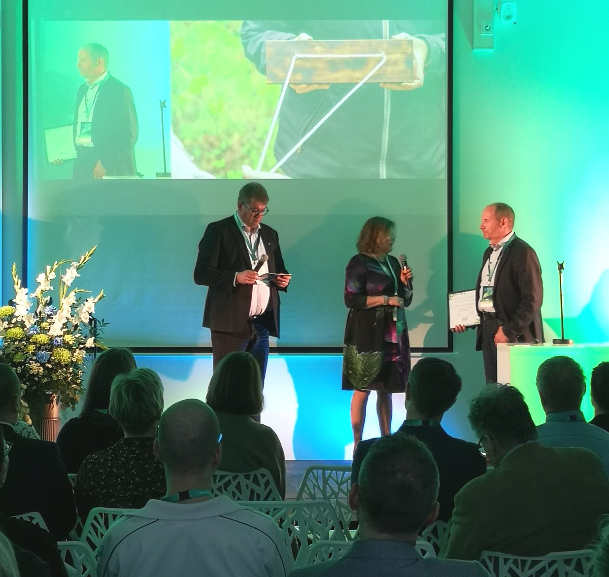 Valtakunnallisen vuoden kiertotalousteko -palkinnon voitti ansiokkaasti Infinited Fiber Company. Onnittelut! #ACEF2023 #kiertotalousteko
