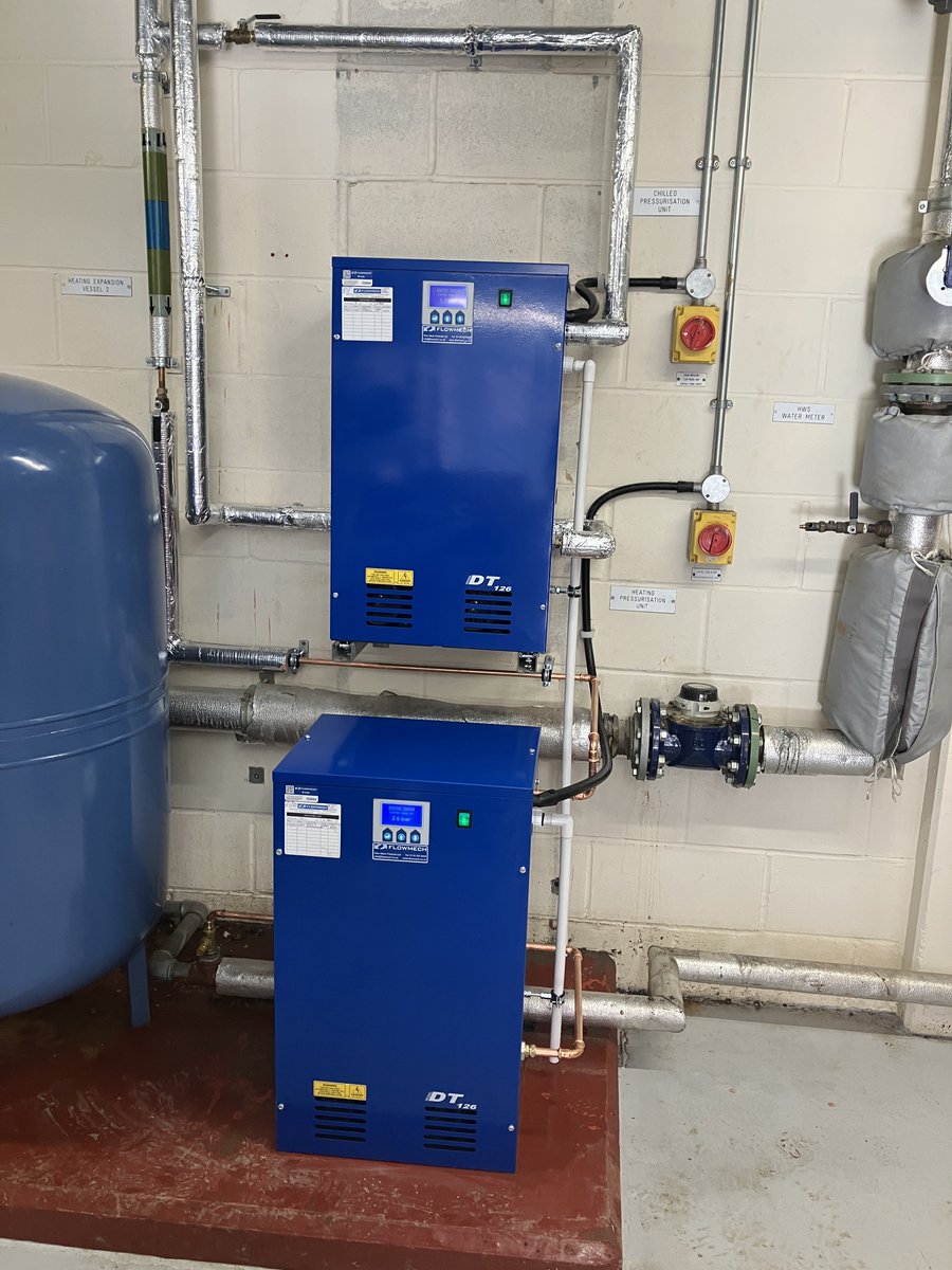 Flowmechltd's tweet image. Our engineers have been busy installing pressurisation units at a local hospital while maintaining critical services. 
For all enquiries please contact 0116 2425425 or info@flowmech.co.uk 
#thursdaymorning #pressurisation #engineers