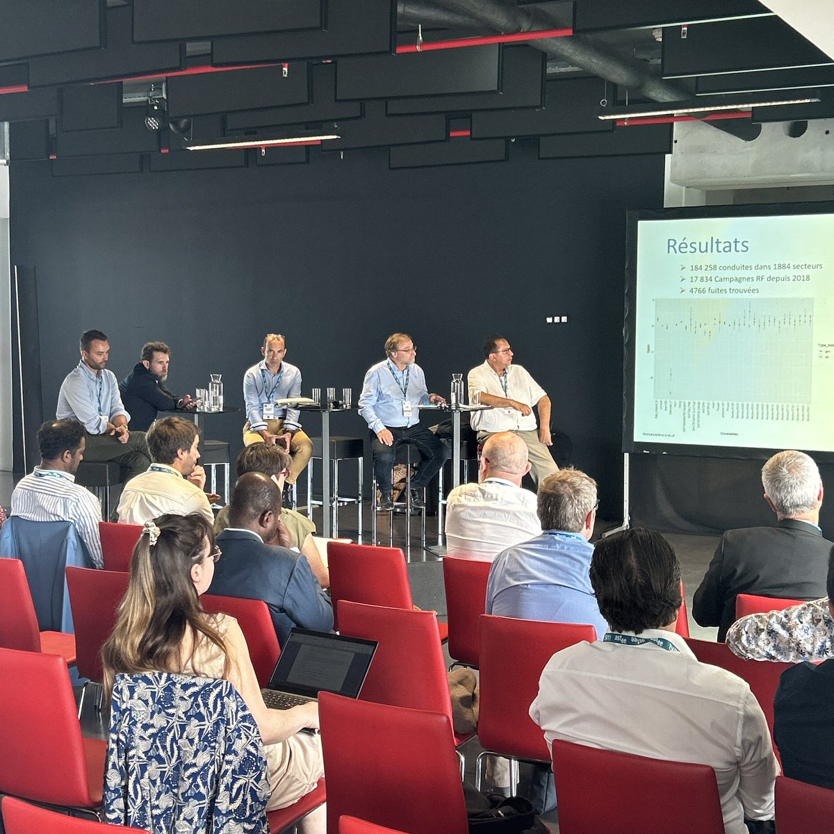 eaudeparis's tweet photo. [🗓️#ASTEE2023]

Session de partage d’expériences “Connaître et mieux gérer son réseau d’#eaupotable” présidée par @JeanBaron. C’est l’occasion pour Jean-Louis Clervil de présenter la stratégie patrimoniale du réseau d’eau parisien. #EaudeParis #astee #latechauservicedelhistoire. https://t.co/JFgYEkUfaj