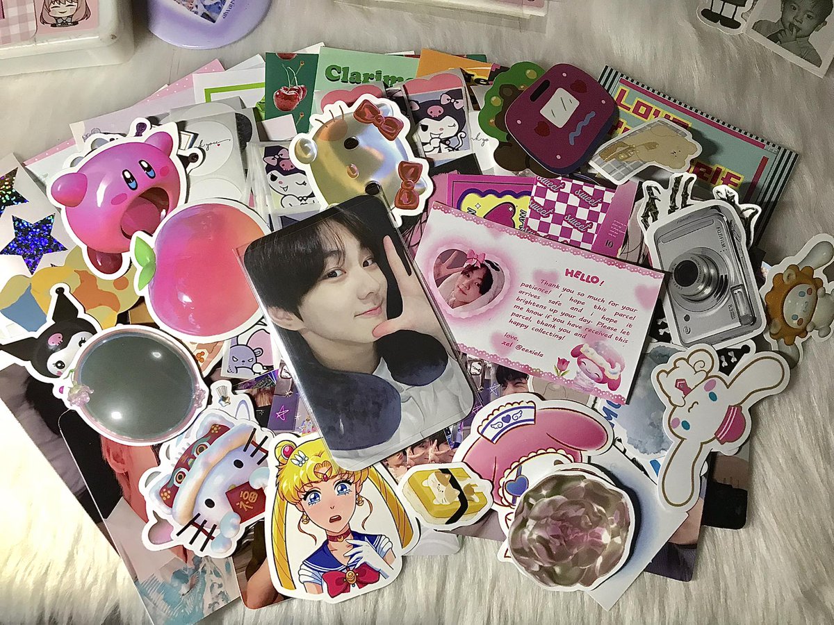 wnkmsn's tweet photo. 💌; #wysmails
from: @eexiela
••• #xelthx >>
hello ate xel thankyouu ulet grabe tohh naranasan ko din mag unboxing ng so many freebies 🥺 actually pangalawang beses nato. thankyouu so much ate til our next transaction po 💗💗 https://t.co/za2F8O5ocL
