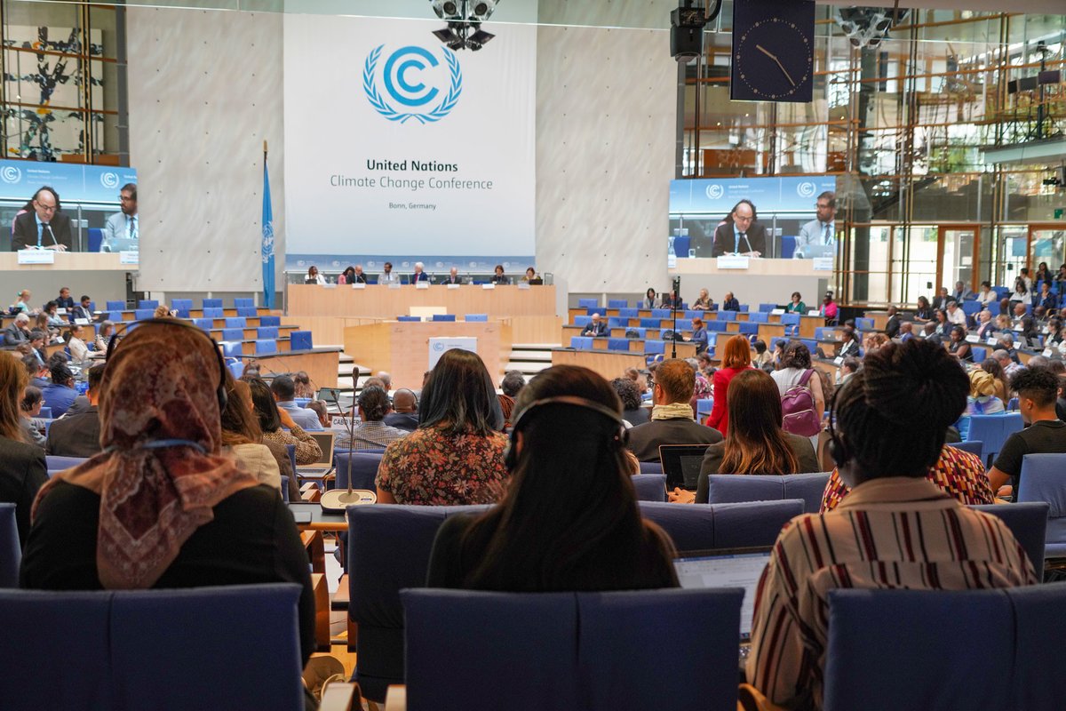 🔥 At the UN in New York, people are feeling the impacts of nearby wildfires.

🌎 At the UN in Bonn, delegates are preparing the next steps in the global response to the #ClimateCrisis.

We can still avoid escalating climate impacts. But we need to act now. #BonnClimateConference