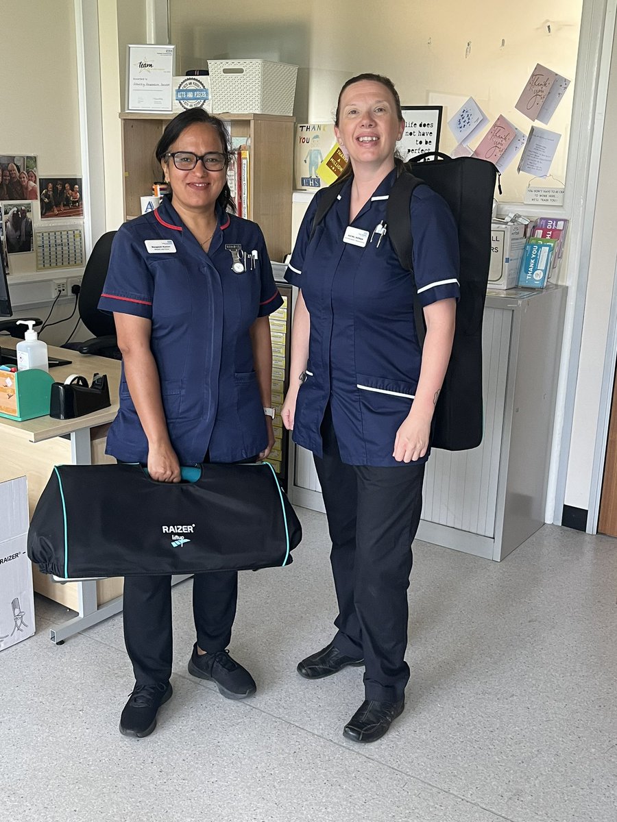 Natypea1978's tweet photo. Senior nurse Rachel and clinical lead Manglesh heading out to support a patient with a non injury fall avoiding the need for a ambulance. #teamwestsussex #UCR https://t.co/jqwUIVu7Nf