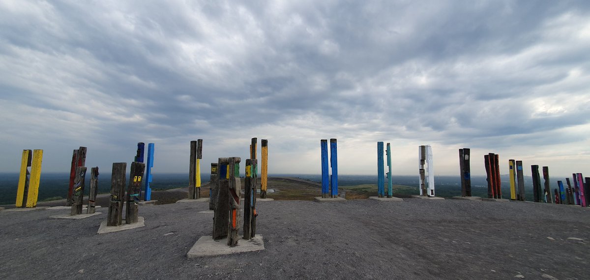 Totems von Augustin Ibbarola
Halde Haniel 
Bottrop 
Ruhrgebiet 🤩