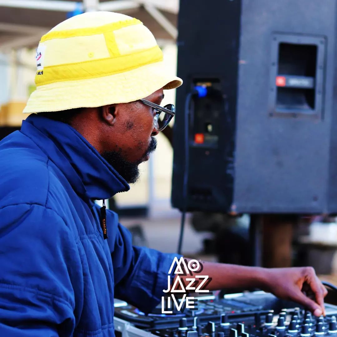 StevieG_Dj's tweet photo. #MoJazzLive was kinda dope maabane.
Can't wait for next week.
Anyways!!
Get ready for music and coffee this Saturday at the #DiamondSquare https://t.co/jCvIFAYKck