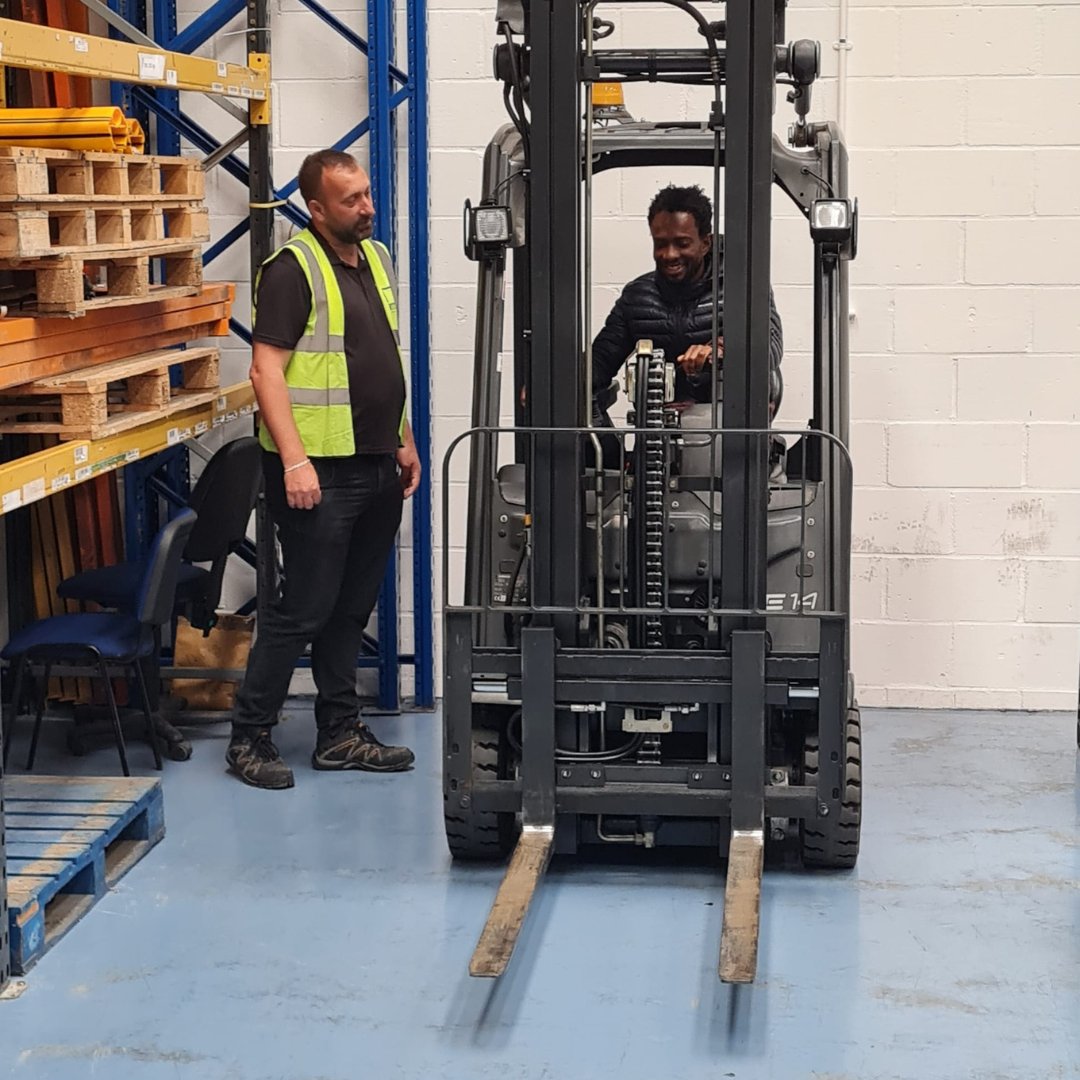 Check out some photos from our latest Forklift Friday session.  

If this is of interest to you, visit our website for more info: loom.ly/TF9YRBk

#keyperformancetraining #forklifttraining #firstaidtraining #firemarshaltraining #manualhandlingtraining #handstraining