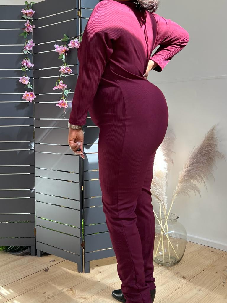 Ribbed Bodysuit 

-Available in Custom Size 

Price: R299,95 ZAR

🛒majedic.com

#Winterwear
#plussizeblackdiamondssa #plussizesummerwear #warm #warmclothing #comfyclothes #comfyoutfit #outfitoftheday  #plussizeonlineshopping
#plussizestyle #plussizefashion