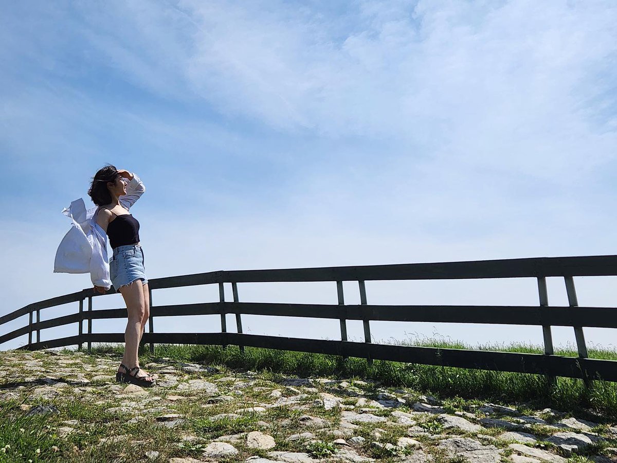 LoonaTheGermany's tweet photo. #UPDATE | Haseul (withaseul) Instagram-Account Update 🕊️

"Lerne von gestern, lebe für heute und freu dich auf morgen :)"

Link: https://t.co/FxfG9unN7E

#이달의소녀 #LOONA #하슬 #Haseul https://t.co/KrCVeayAS1
