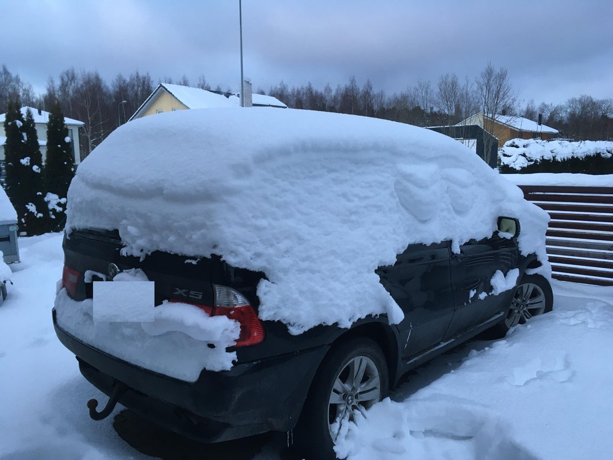 digisaatio's tweet photo. Sähköisillä allekirjoituksilla liikkuminen vähenee. Ympäristöä, ostovoimaa, aikaa säästyy, liikkumisvälineet eivät kulu ja niitä ei tarvitse uusia niin usein (ympäristö, ostovoima). Suomessa on pitkät etäisyydet ja energiasta 16% menee liikkumiseen https://t.co/pH5wp2Irs7 https://t.co/SlUL9EUyNL