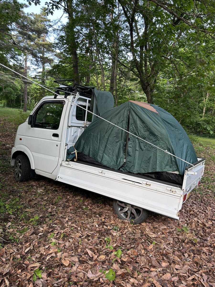 TaDa_chan_MAN's tweet photo. バイクでソロキャンプもよし
ワイワイ友達キャンプもよし
親子みんなでキャンプもよし
軽トラックの荷台に⛺️もよし
楽しければそれでよし👌
🐻だけはご勘弁💦
大人350円だし
#坊平キャンプ場 https://t.co/MzsBoRbmxz