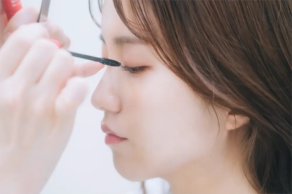 Kkorepo's tweet photo. 【情報】韓国好きの女子必見！日本にいながらプロによる本場の韓国メイクが受けられる韓国メイクアップサロン「#YU1L（#ユイル）」が東京・浜松町にNEW OPEN。
https://t.co/i3rt2JfQtx https://t.co/i5nmKUbkJ0
