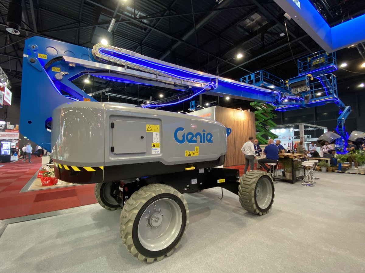 The future is electric, and our electric boom lifts are just what you need to step into a greener tomorrow. Tough enough to handle the roughest jobs, with zero noise and emissions. Learn more about our powerful technology at stand 340 <a href="/AccessAPEX/">APEX 2023</a>. #APEX2023 #Electrification