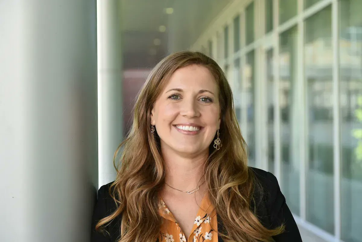 Leslie Pitts is UABSON's first Dual DNP-PhD Pathway student. After more than 16 years as an RN and Pediatric Nurse Practitioner at Children's of Alabama, Pitts decided to commit to full-time study to balance both the DNP and the PhD Pathways. 

Read more: buff.ly/3MTmgZR