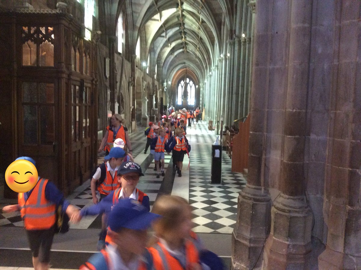 A fantastic theatre production and an interesting walk!