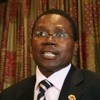 ChaibvaG's tweet photo. The #Returnees4ED tent is swelling we wlcome you Dr Simba Makoni former Minister of finance for Zimbabwe and @ZANUPF_Official. https://t.co/gyzx7tzPXy