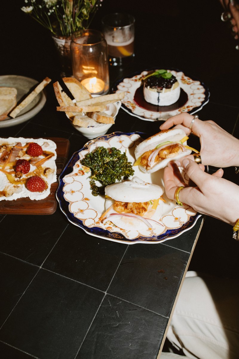 Ex_District_Wpg's tweet image. Discover the newest Exchange District gem at Darling Bar and VA Cafe.  From coffee, to climbers, to cocktails this space at 171 McDermot Ave has it all 💎

Learn more about this versatile space on our blog 
➡ buff.ly/3OVY9fO

#exploremb #winnipeg