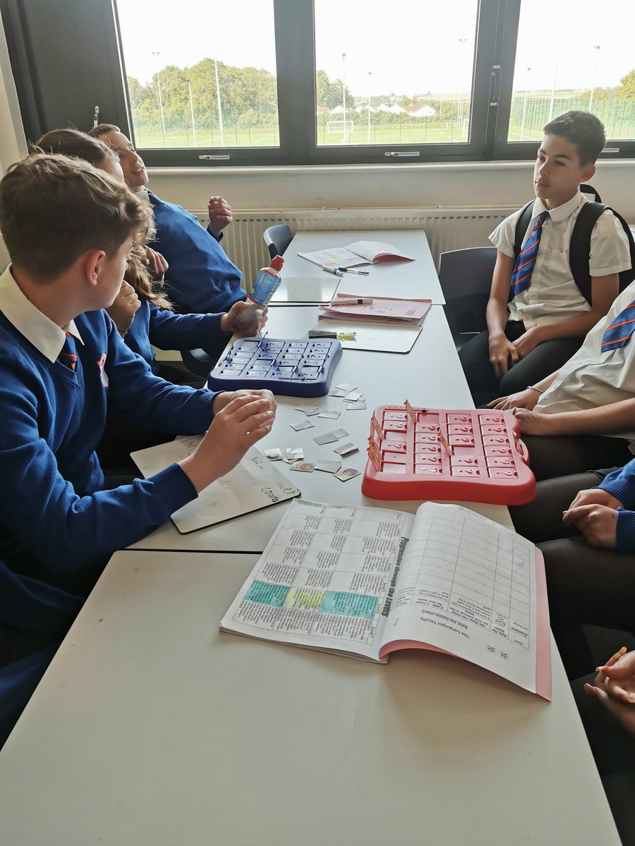 Mrs Thomas tweet media