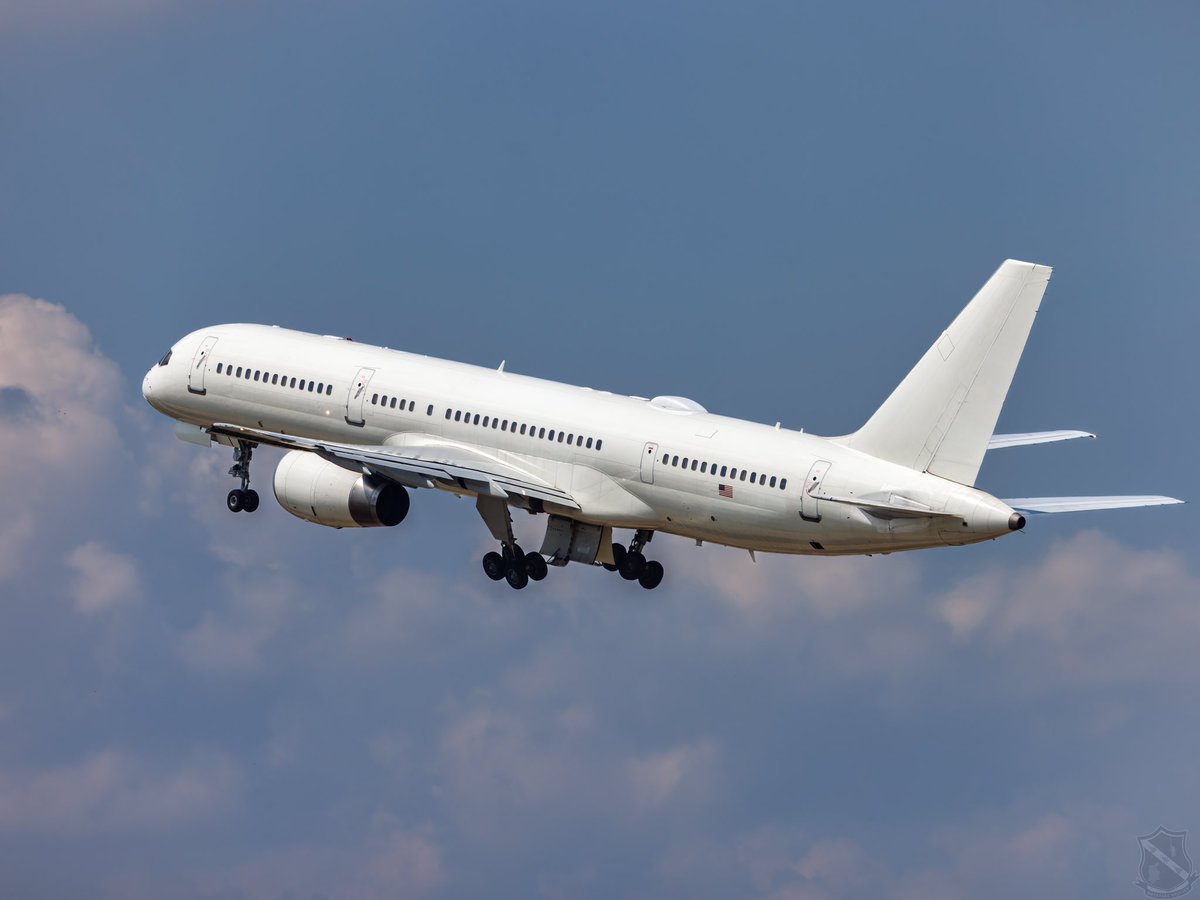 BackyardSpotter's tweet photo. The Gate Keeper flys to parts unknown from #KAFW 
@JANN_IIS #spooky #GHOST #C32 #FortWorth #alliance #Texas #USAF https://t.co/YBCDonmUsn