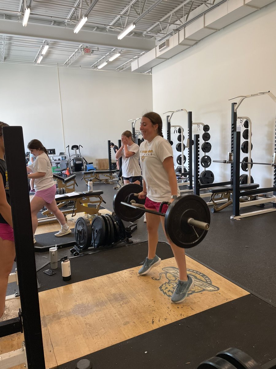 FZE Softball tweet media