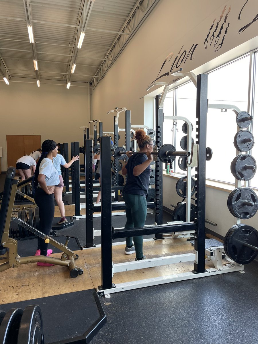 FZE Softball tweet media