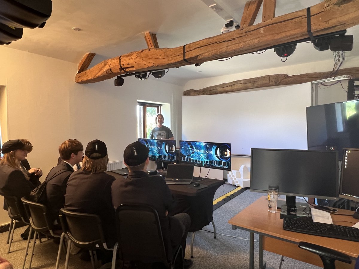 7thSenseDesign's tweet image. We’ve had a great day at our UK head office as we welcomed twelve year 9 (aged 14) students with us for part of the day. Visiting from @TBHAcademy , they’ve been getting a feel for #STEMcareer opportunities.

#showcontrol
#themedentertainment
#ProAV
#careersintech
#GirlsInSTEM