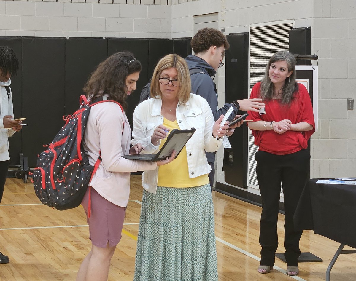 Jenn Judkins (@teachingforward) on Twitter photo WMHS students learning about financial literacy from #Woburn volunteers & <a href="/RocklandTrust/">Rockland Trust</a> <a href="/WMHSTanners/">Woburn Memorial HS</a> Thx to our HS Math staff and Paige Crowley for your efforts!! WMHS students learning about financial literacy from #Woburn volunteers & <a href="/RocklandTrust/">Rockland Trust</a> <a href="/WMHSTanners/">Woburn Memorial HS</a> Thx to our HS Math staff and Paige Crowley for your efforts!!