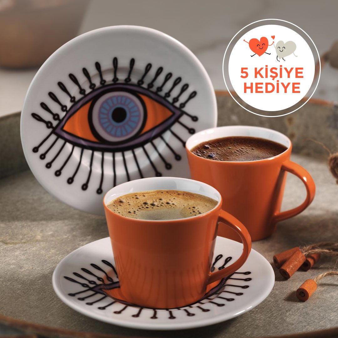 Kimin kimle beraber olduğunu görün, artık gizlemiyorlar bile çünkü Türkiye masonların ve onlara itaat edenlerin cenneti haline gelmiştir.

✅Tek göz yani "Her şeyi gören göz" masonların ve illuminatinin kullandığı en önemli semboldür.