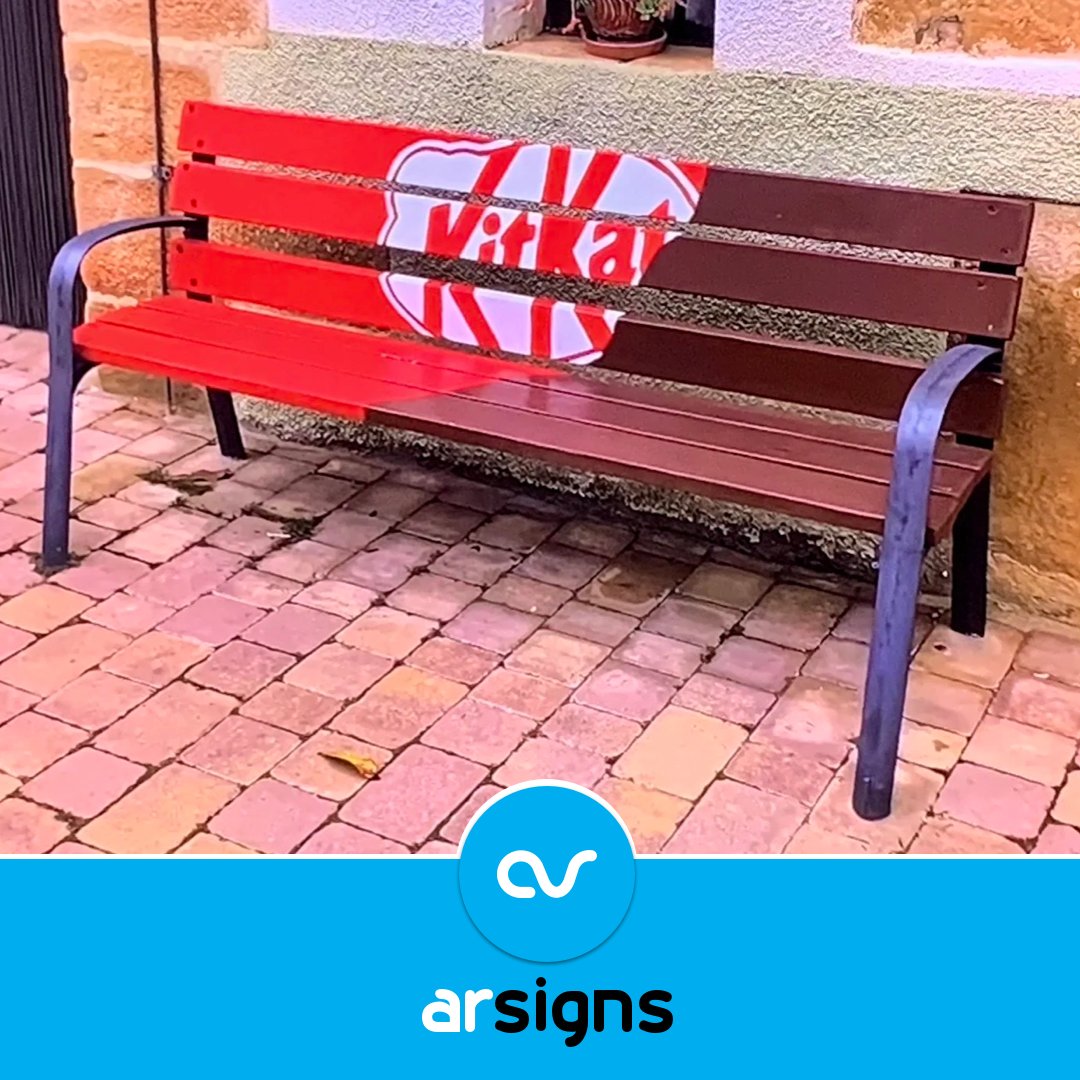 ArSigns's tweet image. In our "research", we've discovered that @KITKAT  may just be the masters of #outdooradvertising.

So for today's #finesignfriday we present #KitKat - take a break and enjoy.