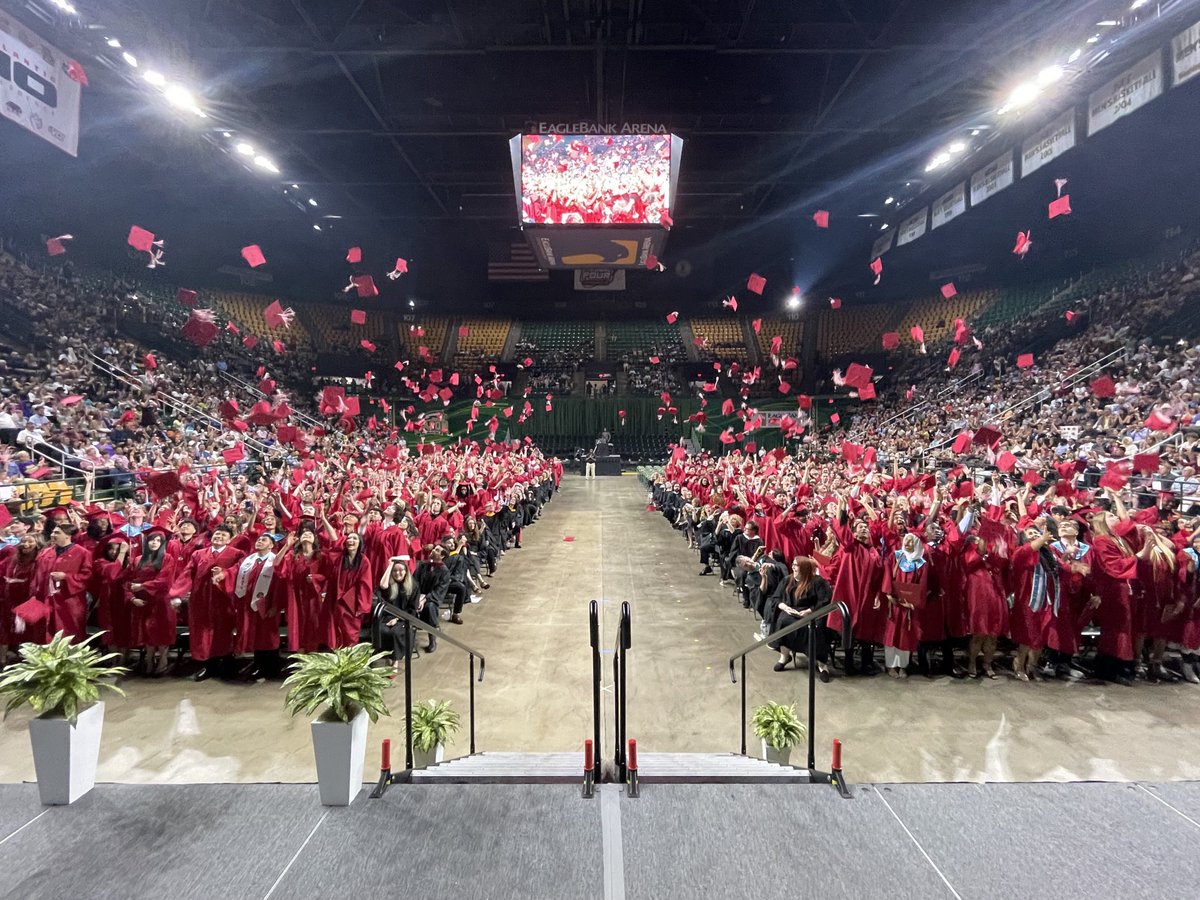 Herndon High School tweet media