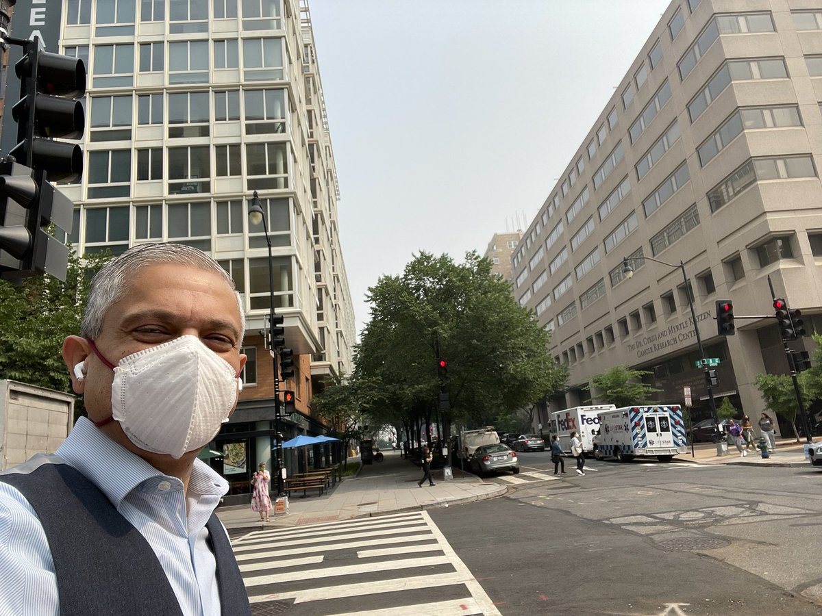 ahyder1's tweet photo. When #AirQualityAlert happens in #DC we #MaskUp 👍 imp for #publichealth 🙏🏼 #masksprotect us in many ways 💪 #AirPollution #AcademicTwitter @GWpublichealth @CCDH_GWSPH @GWtweets https://t.co/gwBNNsSCgM