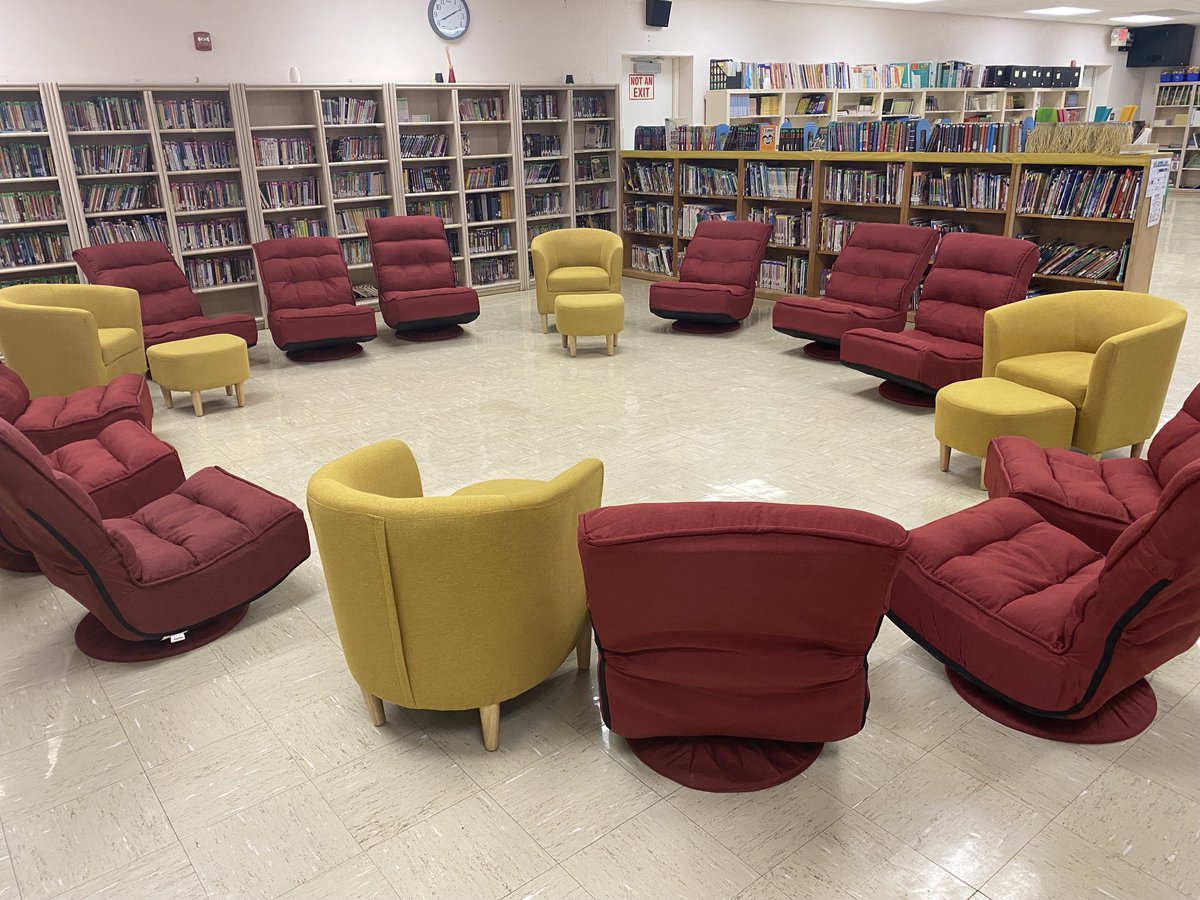 Our libraries are getting new furniture & thousands of new books thanks to our @dodeagrants Literacy Grant! Thank you for supporting our kids and our community! #TheSilverValleyWay @NTC_UPDATE @MCLB_BARSTOW @SBCountySchools @SilverValleyUSD @JayObernolte @NAFISschools  @NTCLead6