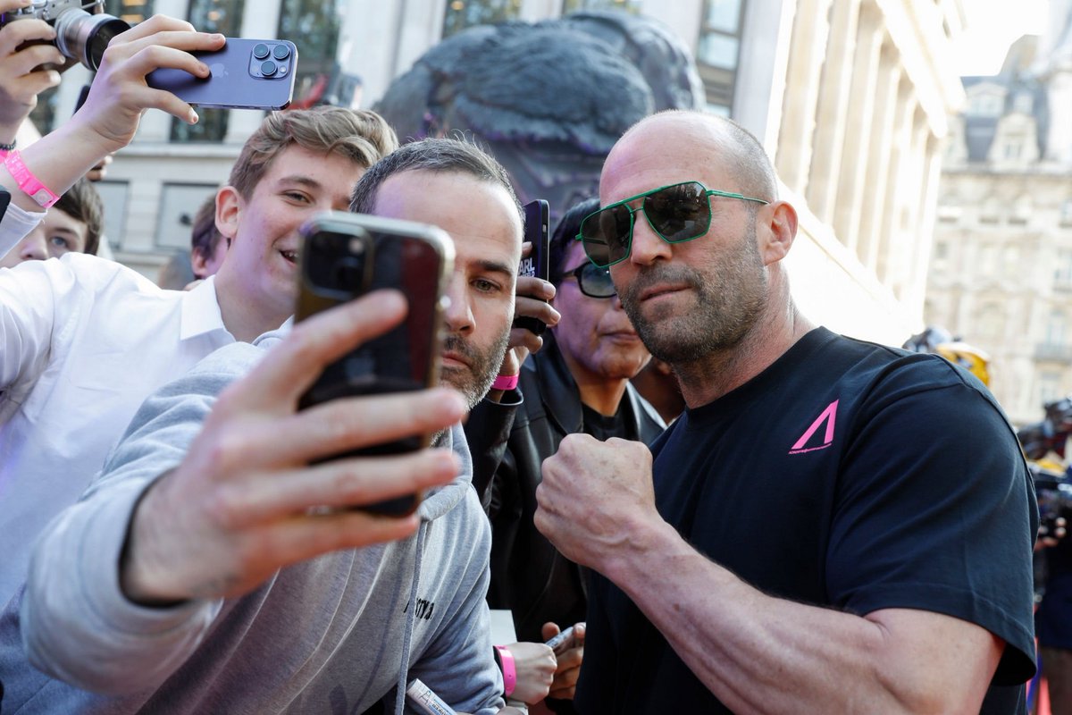 Statham Army tweet media