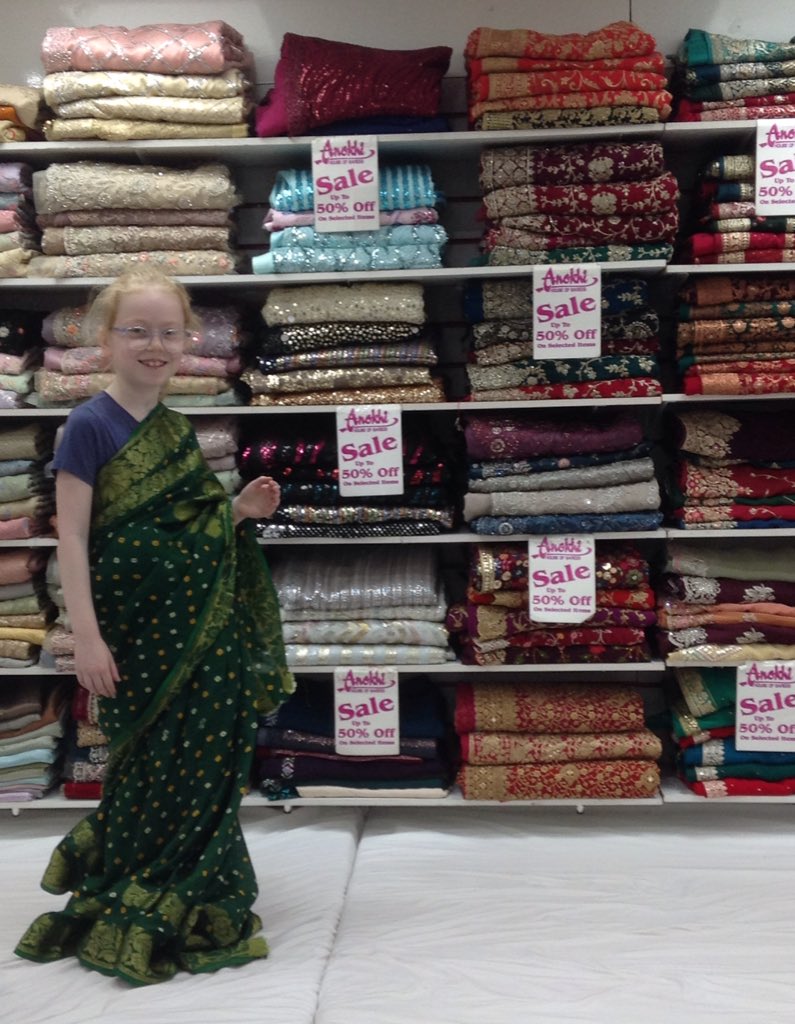 latimerprimary's tweet image. We've even been to a saree shop...stunning! #3PS #3JK #LatimerRE