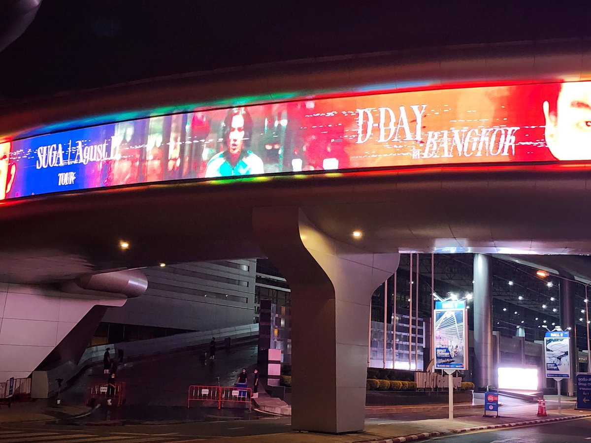 ShopLemoned7824's tweet photo. พรุ่งนี้แล้วว~!! แวะชมป้ายกันก่อน ✨️

#AgustD_SUGA_Tour_in_bangkok 
#ประเทศไทยมียุนกิแล้ว #SUGA
#SUGA_AgustD_TOUR_in_Bangkok 
#D_DAY_TOUR_BANGKOK #BTS https://t.co/PWAF7hDH3B