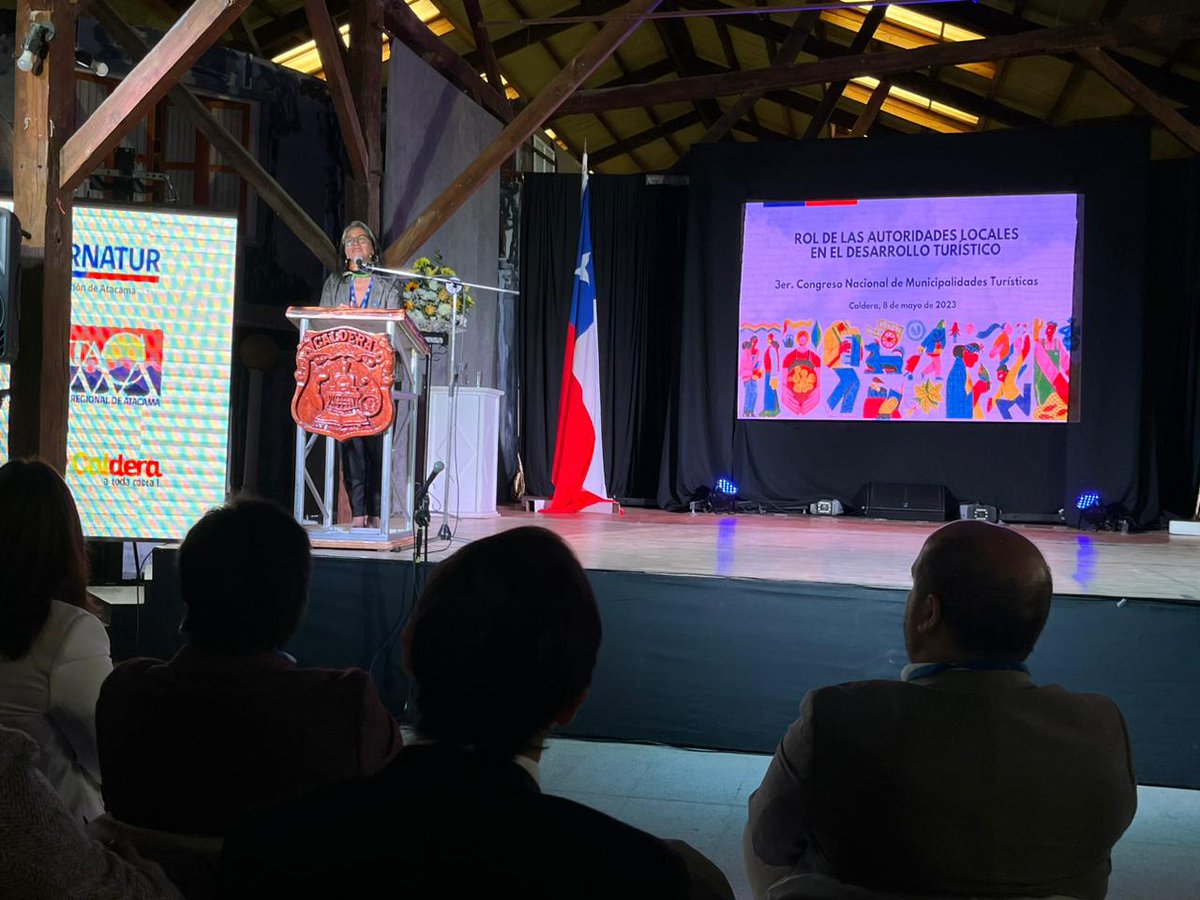 #AHORA Subsecretaria <a href="/VeroPardoLagos/">Vero Pardo</a> participa en inauguración del 3° Congreso de Municipalidades Turísticas en #Caldera, Región de #Atacama.

👉🏼 Durante el 8 y 9 de junio, alcaldes y coordinadores de turismo de municipios de diversas comunas del país se reúnen.