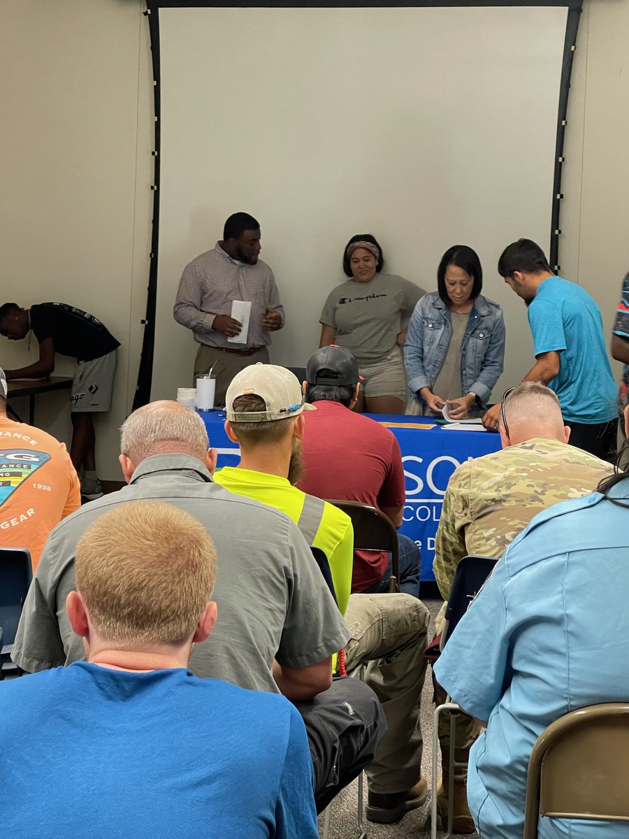 RobesonCC's tweet photo. #RobesonCC has received an overwhelming response to new classes being offered in Maxton, as the college seeks to increase access to educational opportunities , making the case for expansion as 40 people attended the information sessions this week.
Story: https://t.co/rmIK38D4Ge https://t.co/Q0zeJgrlZn