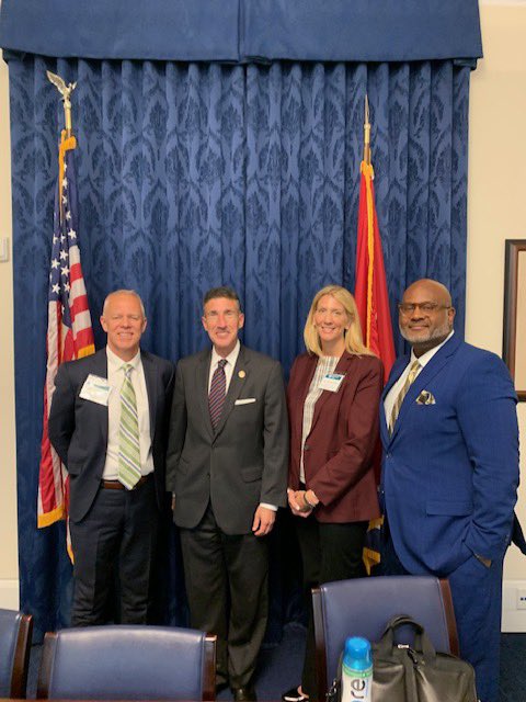 IntlPaperGR's tweet image. International Paper is a force on Capitol Hill! IP Gov’t Relations had the pleasure of hosting CEO Mark Sutton, along w/ dedicated members of the IP-PAC Board of Directors for an annual fly-in. Special thanks to the legislative offices who met w/ us. #ProudToBeIP