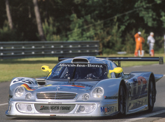 TheGTCatalog's tweet photo. --Mercedes-Benz CLK LM--
Mercedes-Benz wanted another Le Mans win on its resume in 1998. However, despite its dominance in shorter races, the CLK GTR wasn't optimized for a 24-hour event. Mercedes and AMG built a new chassis with a lower and smoother body. (1/3) #GTCatalog https://t.co/HNKAu4iAvX