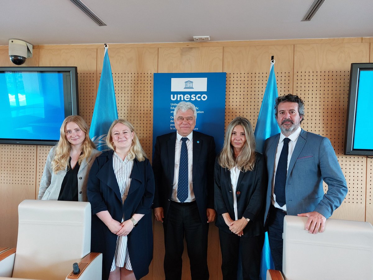 IcelandinParis's tweet photo. Great meeting yesterday with @IocUnesco during this year's Nordic Review Meeting with @UNESCO. Earlier this week, 🇮🇸 officially presented its candidature to the Executive Council of the Intergovernmental Oceanographic Commission for the term 2023-2025🌊. https://t.co/Gireev4AYz