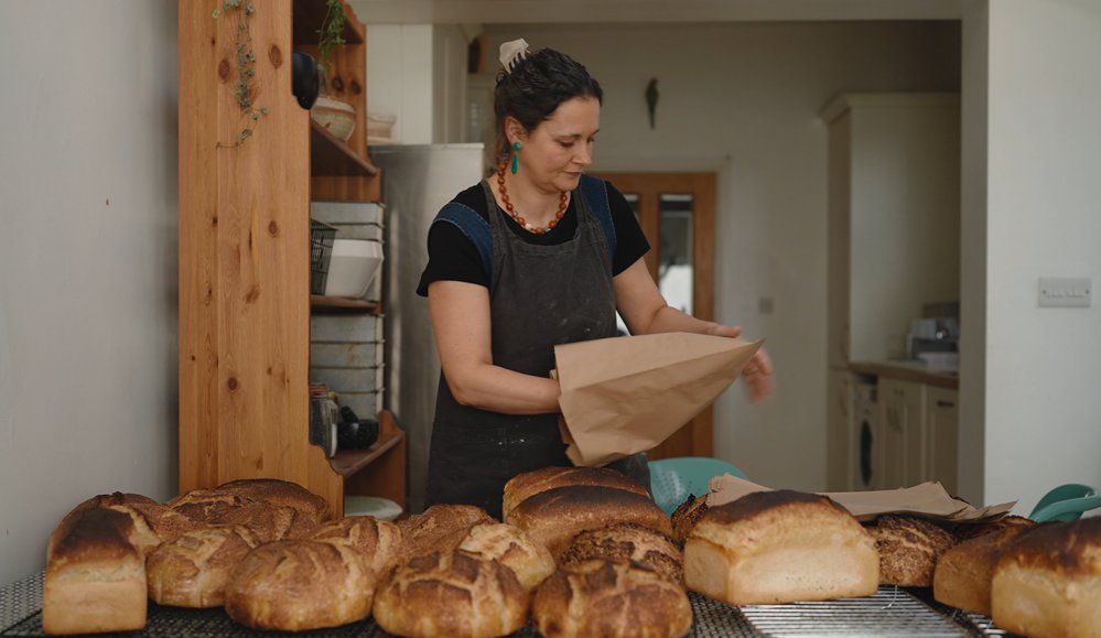 bhamconnected's tweet photo. Today's #BikeWeek100 Cycling Story is about Connecting to Business, as Tanya uses an e-cargo bike to deliver her freshly baked bread around Kings Heath ππ² #BikeWeekBrum https://t.co/CvPZnKYzeh