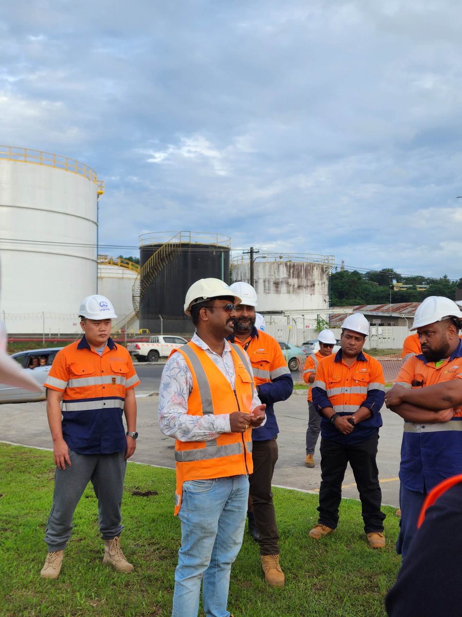 The_PRIF's tweet photo. Site visit by  PRIF partners to a road rehabilitation project in #Walu bay #Suva,  financed by  #WorldBank and Government of #Fiji and #ADB  implemented by #Fiji Roads Authority. https://t.co/kkn3uxIbJZ