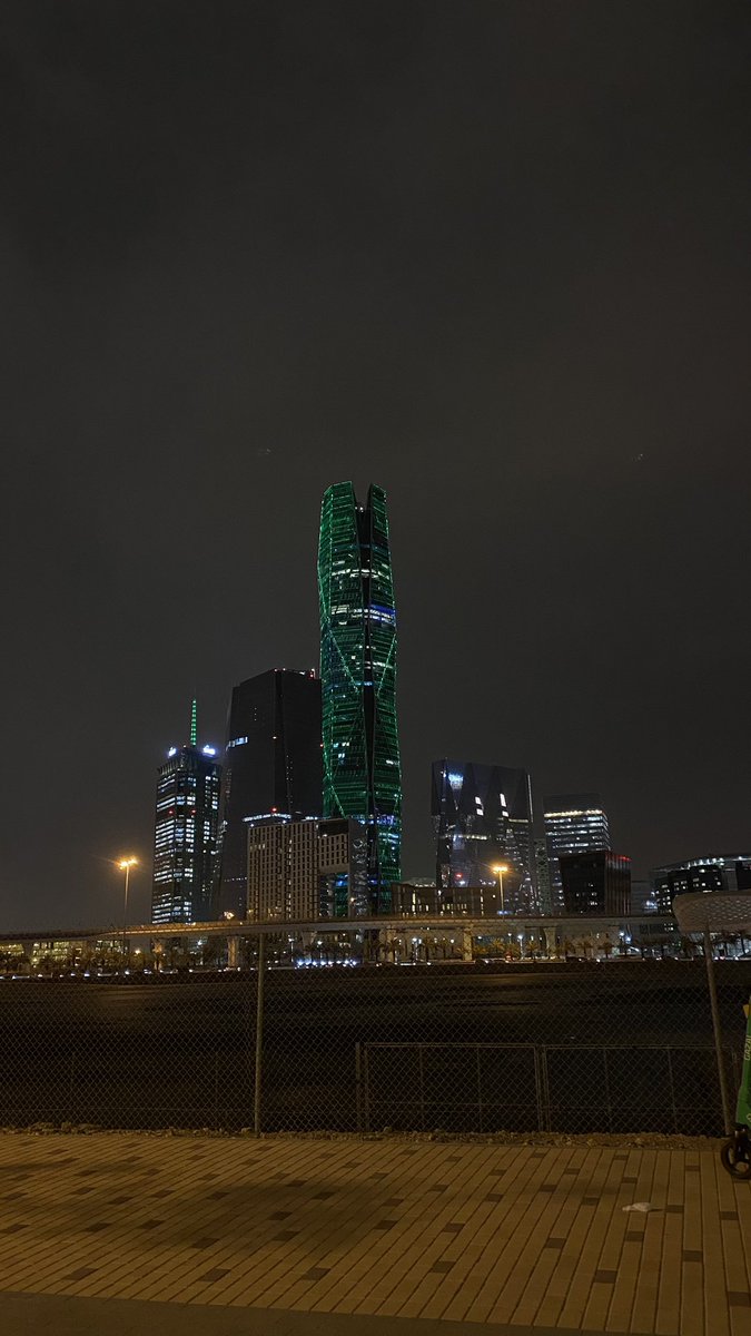 Xz3s3's tweet photo. شاركنا ب احلا صوره عندك 😢🫵🏻🫵🏻. https://t.co/EFkbkNbyQ9