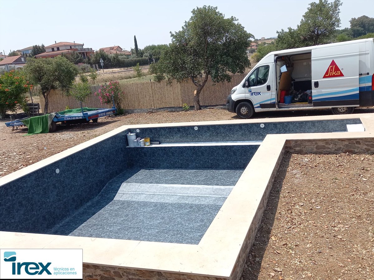 TecnicosIrex's tweet photo. Impermeabilizacion de piscina para vivienda particular con lamina de Pvc Liner.
#piscinas #piscinaprivada #laminapvc #verano2023 #impermeabilizacion #reparacion #liner #laminas #vivienda

Tecnicos en Aplicaciones IREX 
☎️924 45 30 18
📱669 36 70 31

! Renueva….Repara…!!! https://t.co/xGPEH6scwJ