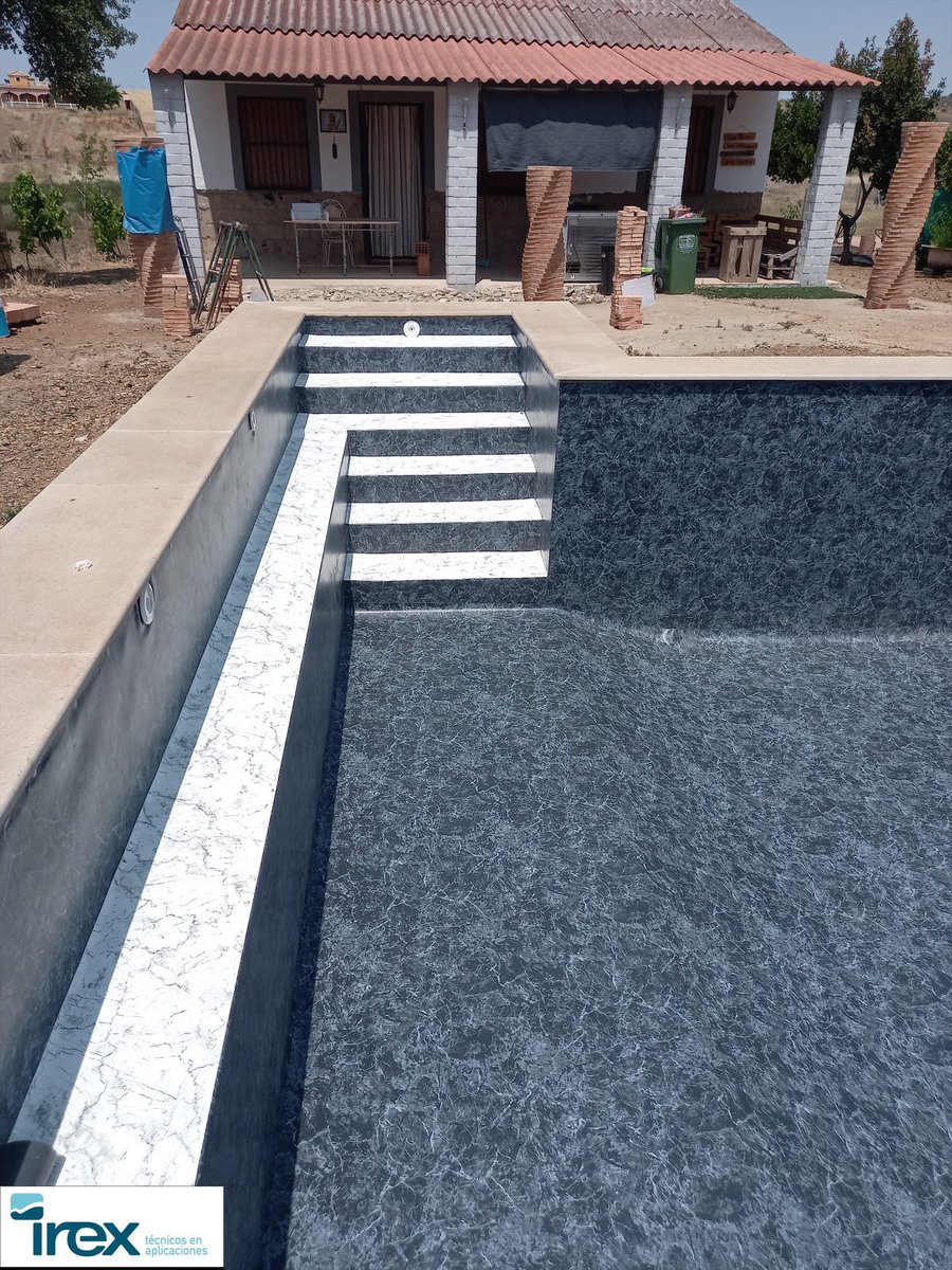 TecnicosIrex's tweet photo. Impermeabilizacion de piscina para vivienda particular con lamina de Pvc Liner.
#piscinas #piscinaprivada #laminapvc #verano2023 #impermeabilizacion #reparacion #liner #laminas #vivienda

Tecnicos en Aplicaciones IREX 
☎️924 45 30 18
📱669 36 70 31

! Renueva….Repara…!!! https://t.co/xGPEH6scwJ