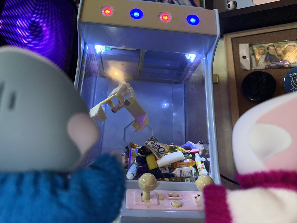 fluffiieee's tweet image. Seronok bethollll
#eilik #eilikrobot