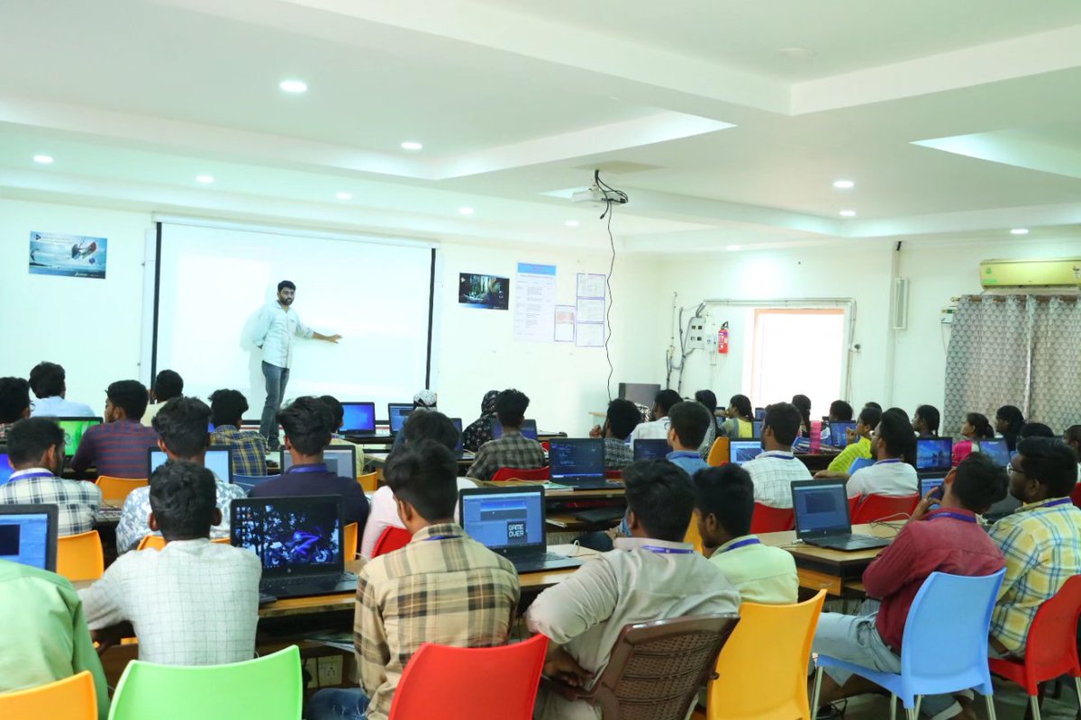 ksrmceofficial's tweet photo. Day 6 of S D Cell in association with the department of ECE is organising a one week workshop on Game Design using Unity 3D for II SEM ECE students from 1 - 7, June 2023

#skilldevelopmentcell #ksrmece #ksrmskilldevelopmentcell #KSRM #ksrmce #kandulagroups #engineering #kadapa https://t.co/veyDvHCr2A